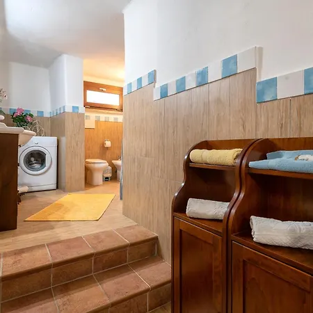 Green Apartment *